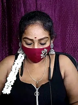 Snapshot of tamil_Monisha chatting on 07-14-26, 06:14 tamil Monisha online show from 07-14-26, 06:14