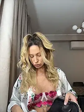 AvaMaddisson online show from 11-02-25, 03:44