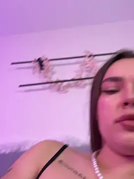 JenniferLouns online show from 10-15-25, 11:51