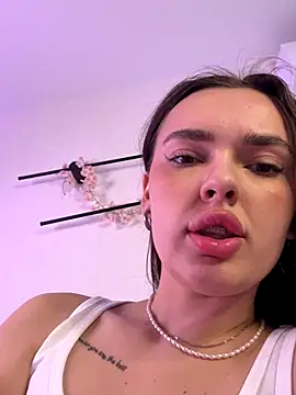 JenniferLouns online show from 10-22-25, 12:48
