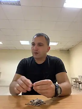 Mahrovmaxim online show from 10-18-25, 05:31