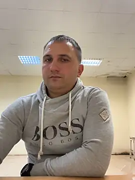 Mahrovmaxim online show from 10-18-25, 05:37