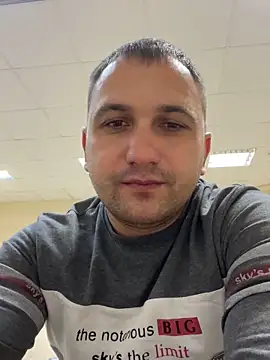 Mahrovmaxim online show from 10-12-25, 06:04