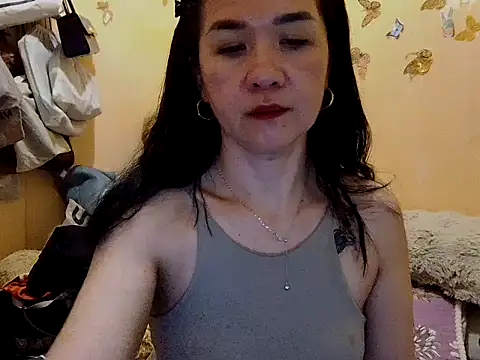 KissHott online show from 11-13-25, 12:31