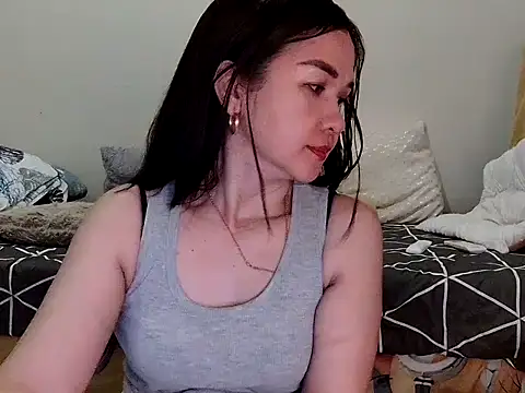 Snapshot of KissHott chatting on 05-04-26, 01:47 KissHott online show from 05-04-26, 01:47