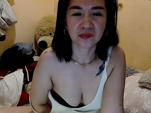 KissHott online show from 02-19-26, 01:30