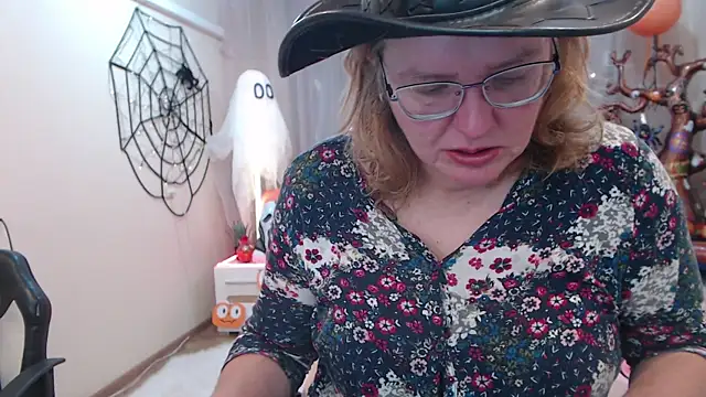 VestaWoody online show from 11-02-25, 07:24