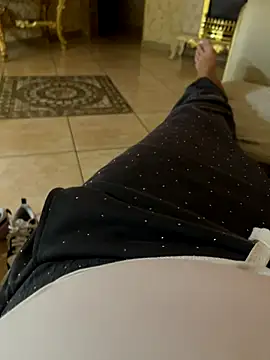 Bionda19 online show from 10-20-25, 09:04