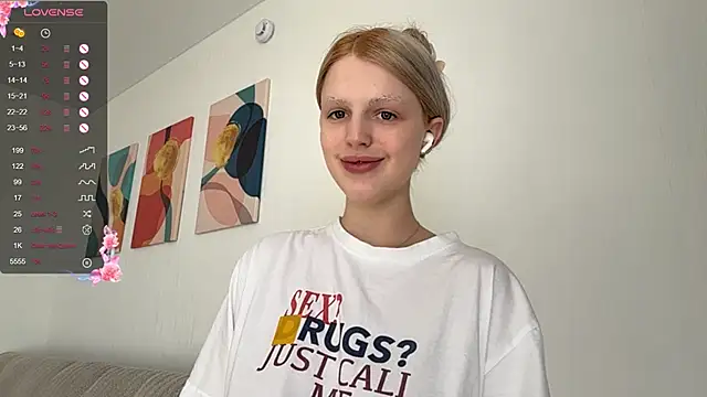 Snapshot of GilySuper chatting on 05-03-26, 11:58 GilySuper online show from 05-03-26, 11:58
