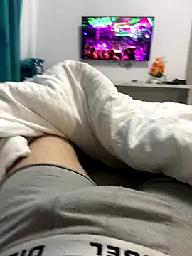 MilanYaman online show from 10-18-25, 11:34