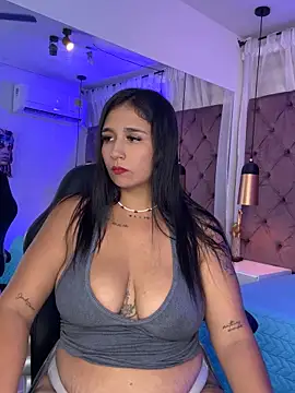 Snapshot of Rose_monroee chatting on 10-06-25, 07:25 Rose monroee online show from 10-06-25, 07:25