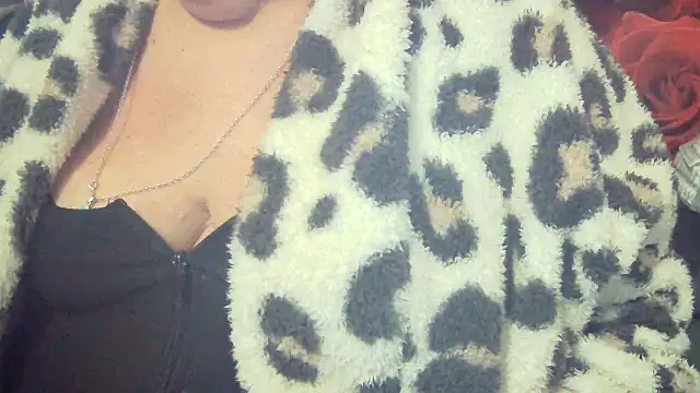 Playful MILF Demi online show from 02-19-26, 10:12