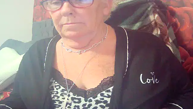 Playful MILF Demi online show from 05-15-26, 12:25