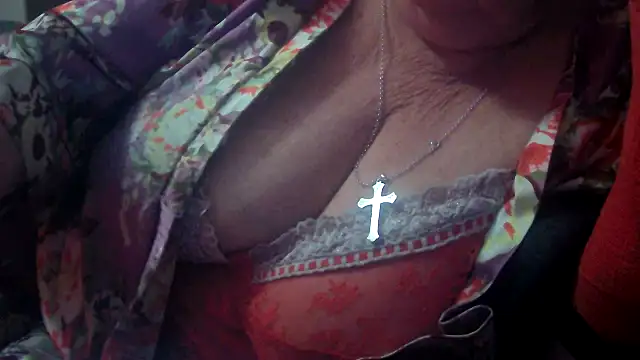 Playful MILF Demi online show from 10-19-25, 10:56