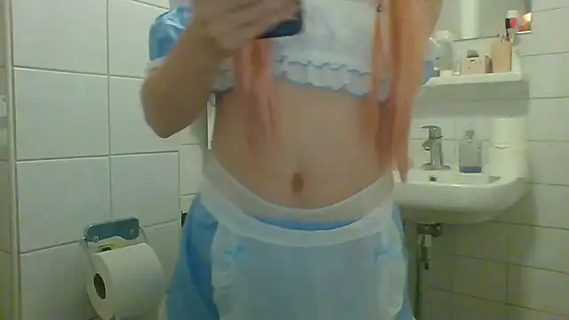 Snapshot of CammieTrans chatting on 10-04-25, 04:41 CammieTrans online show from 10-04-25, 04:41