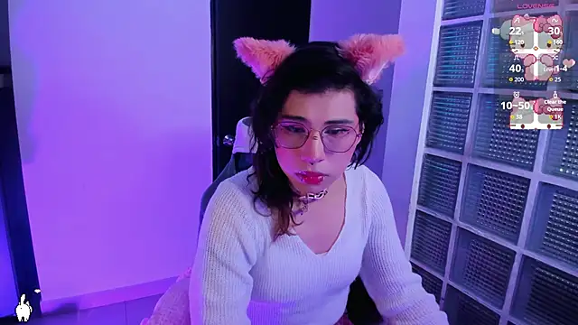 Snapshot of Sweet-SharoKitty chatting on 10-17-25, 07:26 Sweet-SharoKitty online show from 10-17-25, 07:26