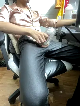 Wuza-H online show from 10-24-25, 04:22