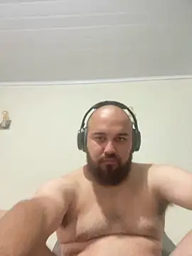 Snapshot of mayday2025m chatting on 02-15-26, 08:52 mayday2025m online show from 02-15-26, 08:52