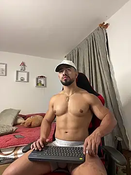 Ezzio Scolaro online show from 02-23-26, 01:07