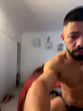 Ezzio Scolaro online show from 11-16-25, 11:59