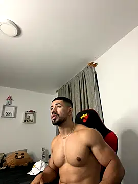 Ezzio Scolaro online show from 11-04-25, 01:53