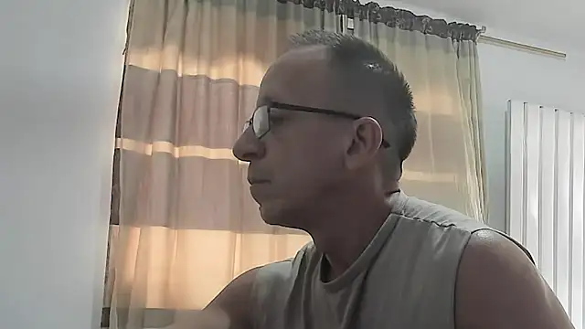  axelking  online show from 07-19-26, 06:48