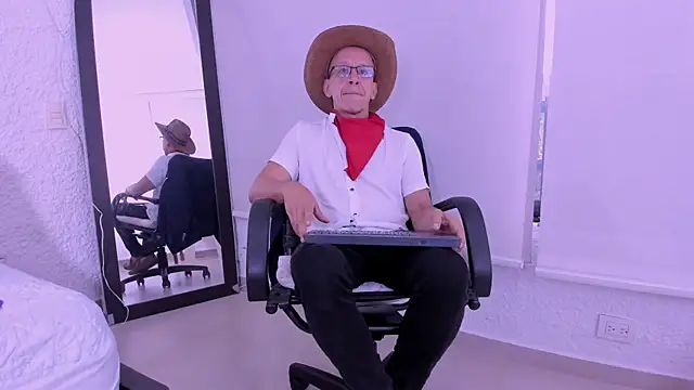  axelking  online show from 02-24-26, 11:33