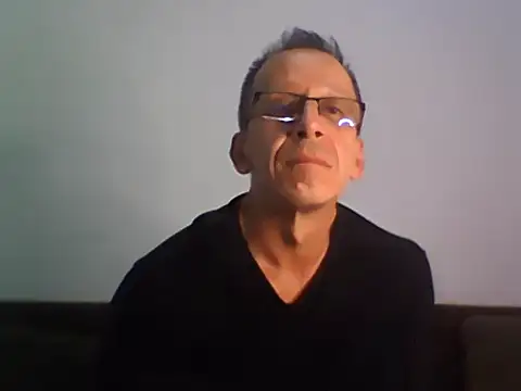  axelking  online show from 01-12-26, 03:02