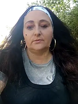 Snapshot of Bella_862 chatting on 05-14-26, 08:22 Bella 862 online show from 05-14-26, 08:22