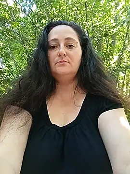 Snapshot of Bella_862 chatting on 05-24-26, 08:36 Bella 862 online show from 05-24-26, 08:36