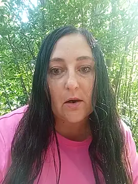 Snapshot of Bella_862 chatting on 07-13-26, 08:35 Bella 862 online show from 07-13-26, 08:35