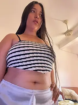 Nhefertary online show from 07-24-26, 04:47