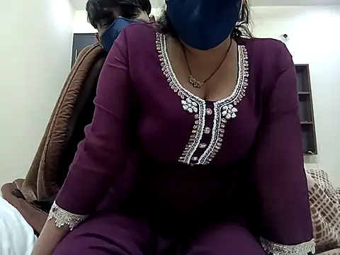 horny milf couple online show from 01-12-26, 05:42