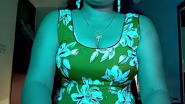 Snapshot of horny_milf_couple chatting on 06-30-26, 07:58 horny milf couple online show from 06-30-26, 07:58