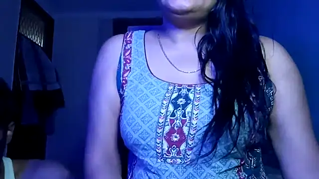 Snapshot of horny_milf_couple chatting on 04-26-26, 10:56 horny milf couple online show from 04-26-26, 10:56