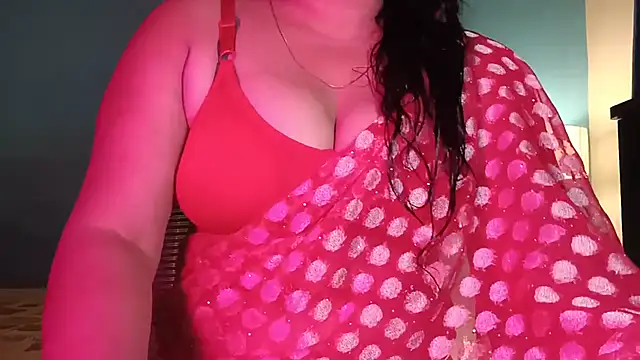 Snapshot of horny_milf_couple chatting on 07-15-26, 05:31 horny milf couple online show from 07-15-26, 05:31