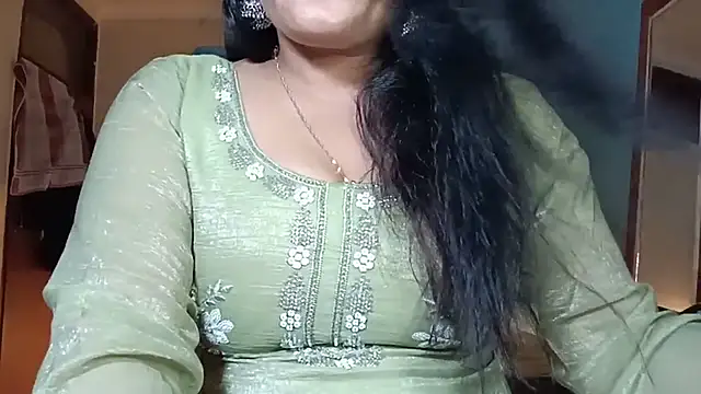 Snapshot of horny_milf_couple chatting on 06-15-26, 09:03 horny milf couple online show from 06-15-26, 09:03