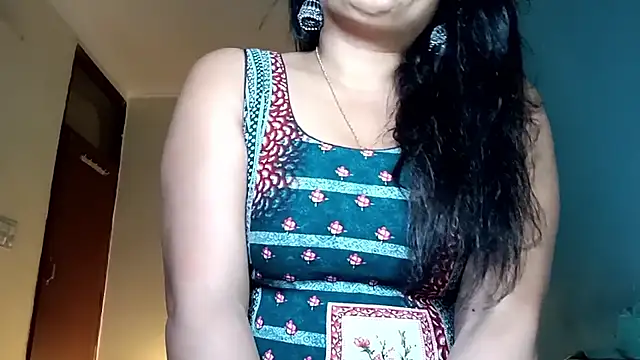 Snapshot of horny_milf_couple chatting on 06-04-26, 07:07 horny milf couple online show from 06-04-26, 07:07