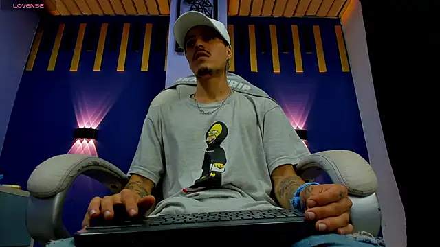 imsammytop online show from 11-18-25, 12:41