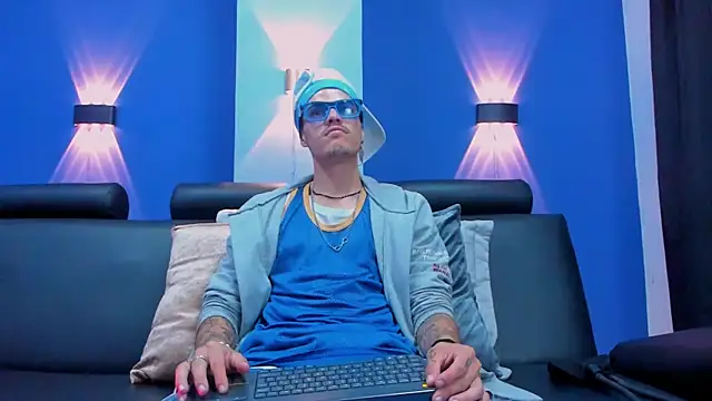 imsammytop online show from 10-30-25, 11:19