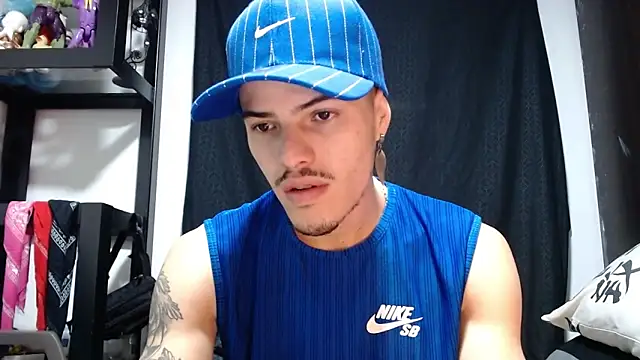 imsammytop online show from 11-12-25, 10:52