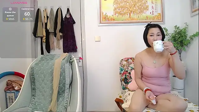 Snapshot of selinajuan chatting on 02-07-26, 11:35 selinajuan online show from 02-07-26, 11:35