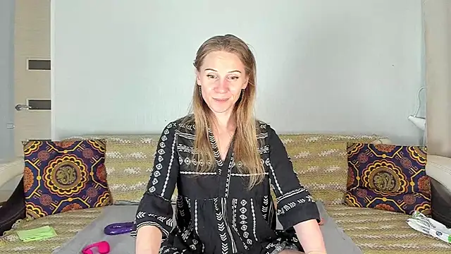 Snapshot of Amalia_Mio chatting on 06-03-26, 08:37 Amalia Mio online show from 06-03-26, 08:37
