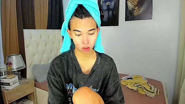 Yourdreamgoddess online show from 11-03-25, 03:59