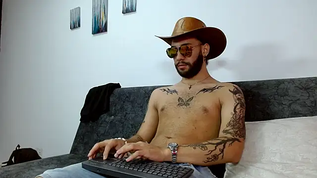 angel kyrozz online show from 10-29-25, 07:35