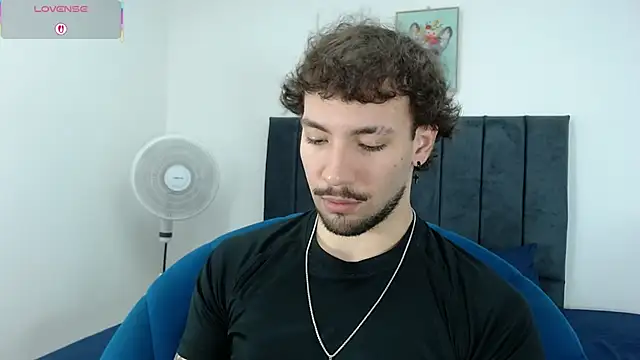 angel kyrozz online show from 02-02-26, 07:02