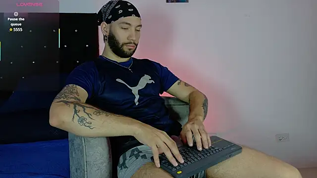 angel kyrozz online show from 03-27-26, 06:42