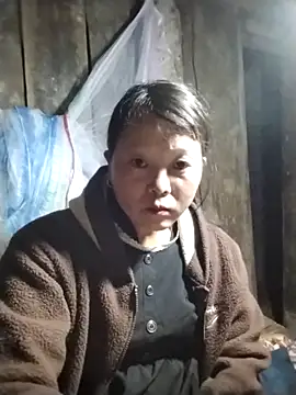 Snapshot of sumaybae chatting on 12-05-25, 08:28 sumaybae online show from 12-05-25, 08:28