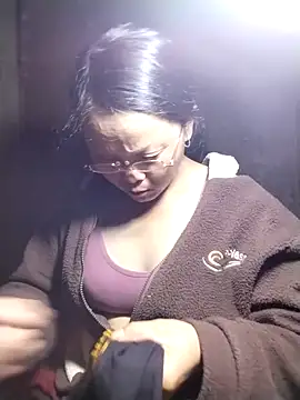 Snapshot of sumaybae chatting on 10-28-25, 02:05 sumaybae online show from 10-28-25, 02:05