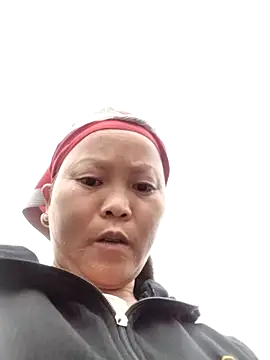 Snapshot of sumaybae chatting on 10-31-25, 09:06 sumaybae online show from 10-31-25, 09:06